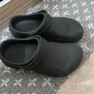 Black crocs size 6 M or 7 W used